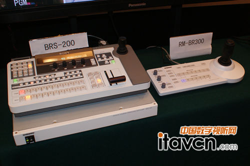 BRS-200h(yun)̔zC(j)ГQ_RM-BR300h(yun)̿IP
